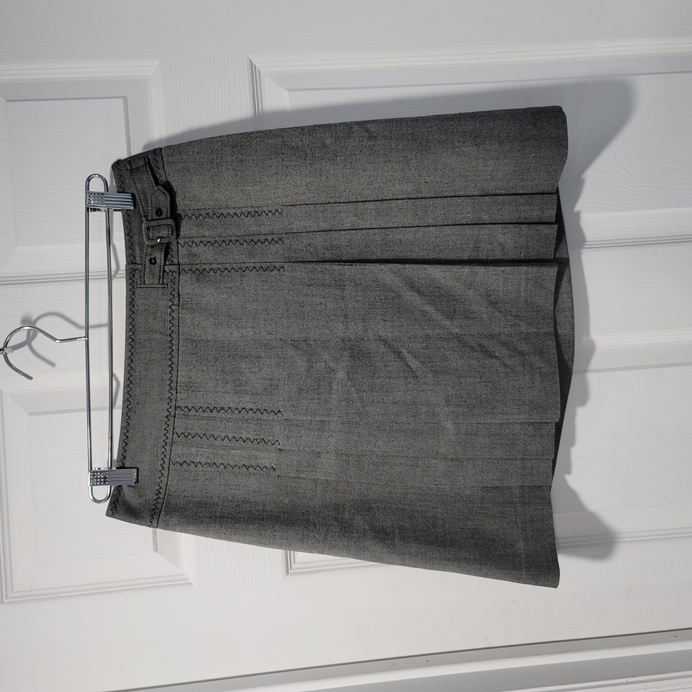 LOFT Gray Pleated Mini Skirt with Zigzag Detail